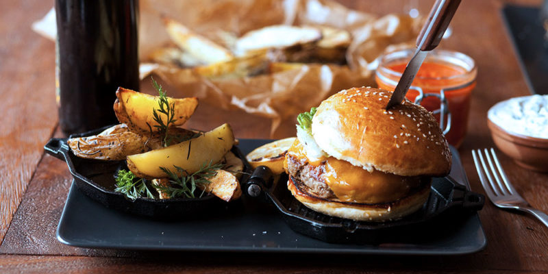 Das perfekte Burger Patty grillen. Mit diesem Rezept gelingt es dir am besten!